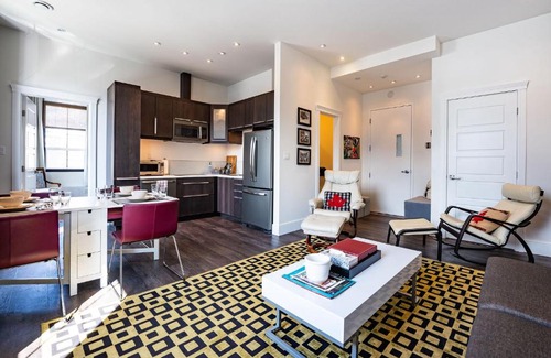 Revelstoke Apartamento | In the Heart of it All by Revelstoke Vacations
