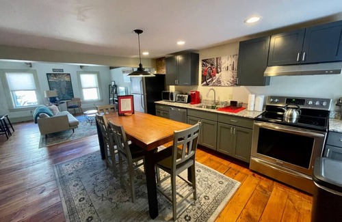 Ashfield Apartamento | In the Heart of Jim Thorpe (with your own parking)