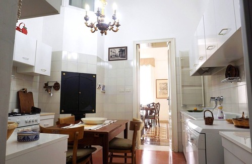 Trani Apartamento | In the heart of Trani, this home offers a perfect blend of comfort & style.