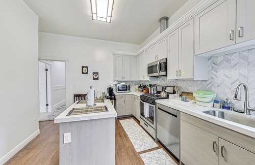 Panhandle Casa | In the Heart of Haight Ashbury 5 Bedroom House
