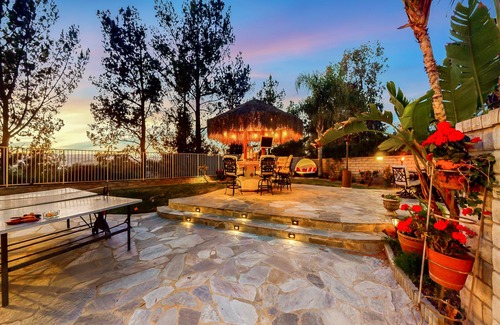 Valencia Casa | Corazón de Valencia California