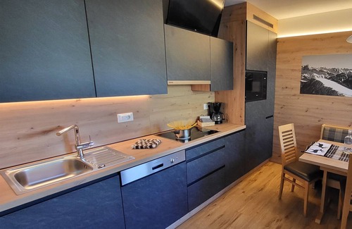 Ortisei Apartamento | En el corazón de los Dolomitas, a 100 m de las primeras pistas de esquí, piscina.