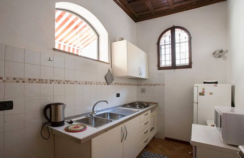 Santo Spirito Apartamento | IN THE HISTORIC CENTER OF FLORENCE-MINUTES FROM PIAZZA DELLA REPUBBLICA & DUOMO