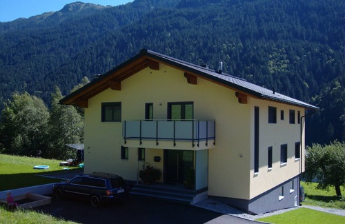 Sankt Gallenkirch Apartamento | En el medio de la naturaleza y sin embargo, ubicado en el centro con balcón, sauna, Wi-Fi gratis