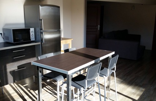 Mondragon Apartamento | En medio de los viñedos piscina climatizada climatización en casa de viticultor