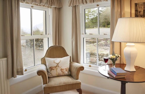 Taynuilt Cabaña | In the most idyllic setting is Port na Mine, a very special holiday home with breath-taking views.