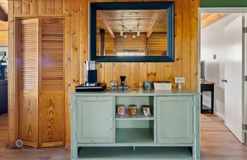 Wofford Heights Cabina | In the Wilderness of Wofford Heights Fenced Yard