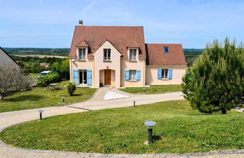 Saint-Martin-la-Garenne Casa | Alojamiento de 4 habitaciones en Saint-Martin-la-Garenn