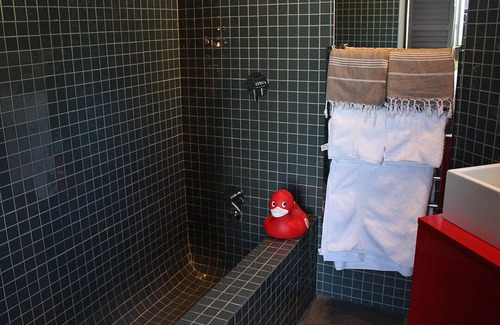 Cape Town City Centre Cabaña | InAweStays Garden Cottage
