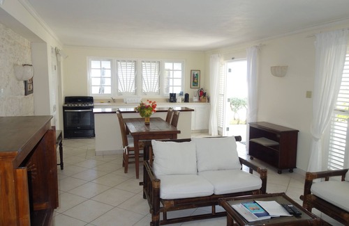 Silver Sands Apartamento | Inchcape Seaside Villas justo en Silver Sands Beach - House Seaside