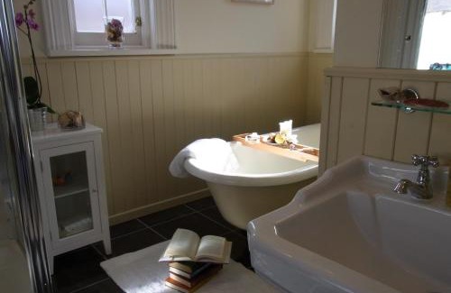Killinaboy Casa | Inchiquin House, period home in the heart of the Burren