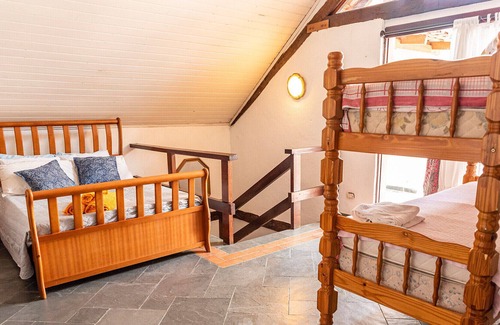 Jardim Sao Miguel Casa | Incrível casa com churrasq na Praia da Enseada/SP