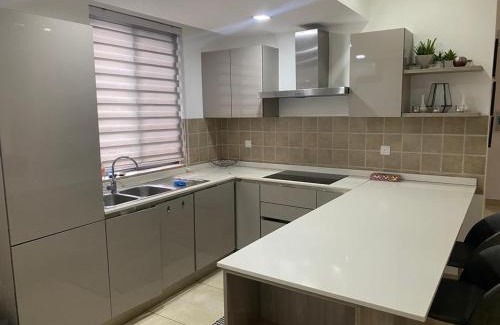 Accra Apartamento | Incredible 2 Bedroom Space Available