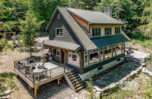 Seguin Cabaña | Incredible 6 bdrm luxury!! 310' of Frontage! AC! Sunsets!