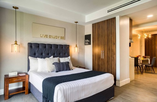 Zona Rio Apartamento | Incredible Amenities & Location: Gym+Cinema+Lounge/Games