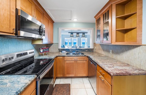 Bahama Beach Casa | Incredible Beach Front House! 6Br / 4.5 Ba. 2 Homes in One!