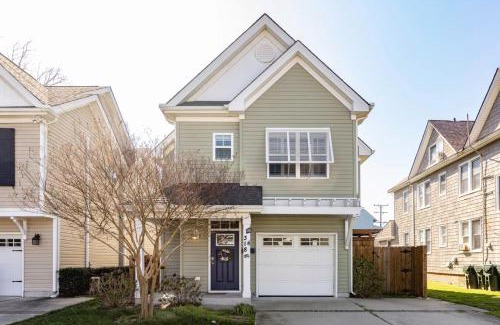 Northeast Virginia Beach Casa | Incredible Location