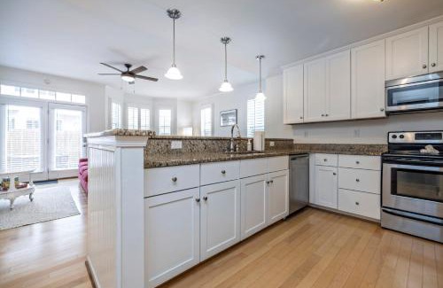 Northeast Virginia Beach Casa | Incredible Location