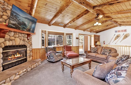 Summit Estates Cabina | Cabin St Moritz Resort Cabin~ Walk to Resort Lift~