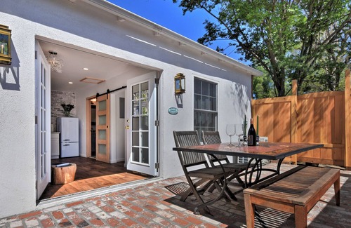 Valley Glen Cabaña | Incredible Private Cozy Guesthouse with Gorgeous Private Patio