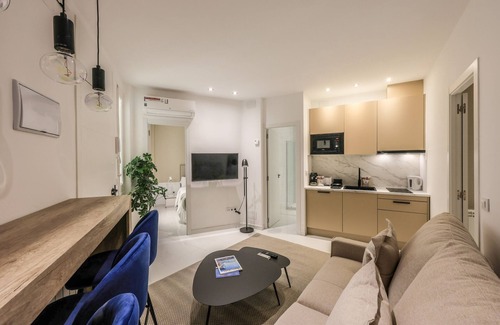 Las Acacias Apartamento | Increíble apartamento reformado de diseño 3ºI-D