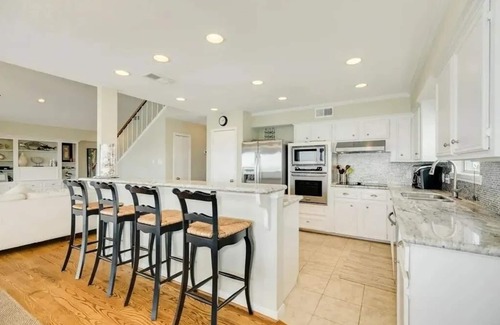 Isla Del Sol Casa | Incredible sunset views on Galveston Bay