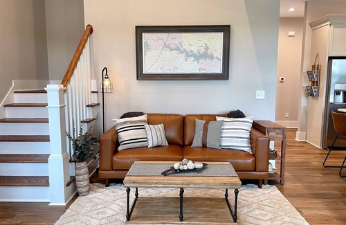 Henrico Casa | 💥Incredible Sunset Views💥New Build💥Large Boathouse!💥Kayaks & More Included!!