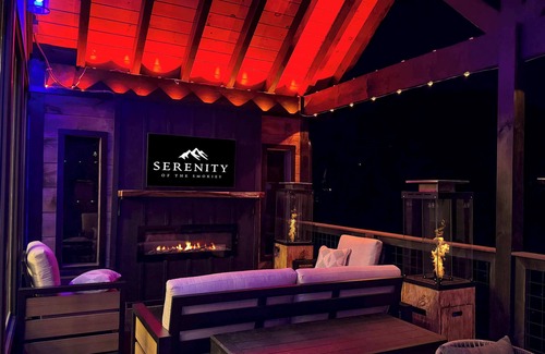 Wears Valley Cabina | Incredible Sunsets | Heated Pool | Designed 4 FUN