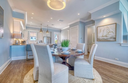 Clearwater Beach Casa | Incredible Views, Pool/Spa, Dock, Fishing, Walk to beach/Check out Specials!