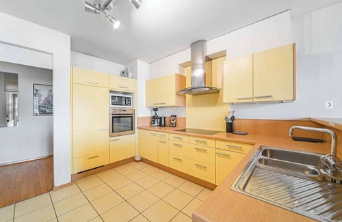 Montreux City Centre Apartamento | Incredible views of Montreux Lake 2BD Appartment