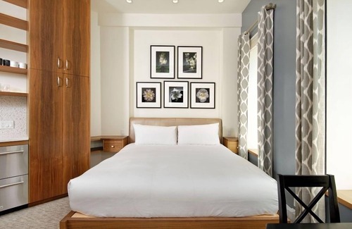 Downtown Hotel | Independence Square 212 | Studio with Beautiful Finishes. A+ Location in Downtown Aspen