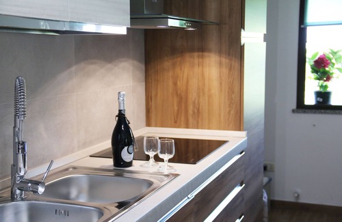 Aritzo Condominio | Apartamento independiente Agrifoglio en casa de vacaciones con jardín y barbacoa