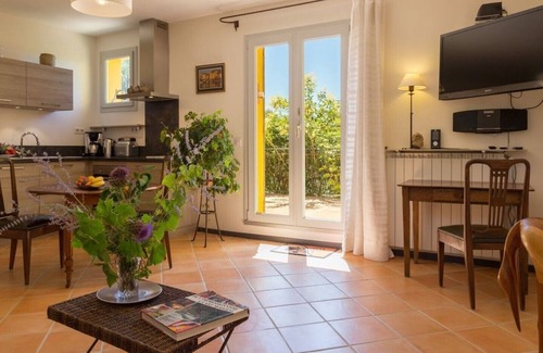 Ventabren Apartamento | Apartamento independiente en VILLA con PISCINA 4 **** 3 épis