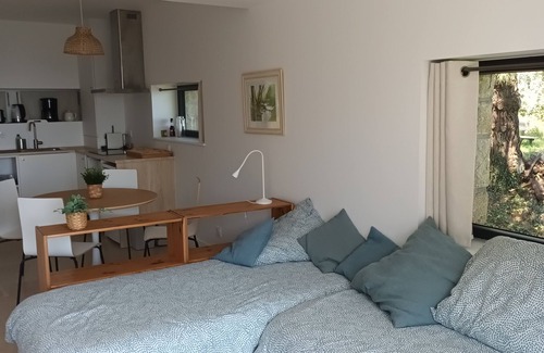 Crozon Apartamento | Independent apartment - expectionnal sea view - swimming pool - 3 persons