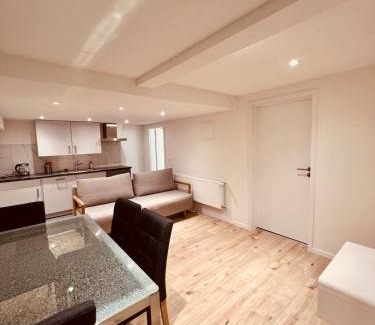 Kublis Casa | Independent Apartment for Skiing & Snowboarding