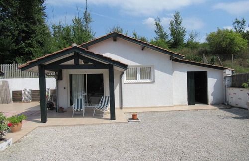 Casteljaloux Chalet De Esquí | CHALET INDEPENDIENTE CON PISCINA CERCA DEL CENTRO