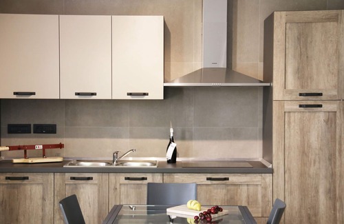 Aritzo Apartamento | Apartamento independiente Cherry en casa de vacaciones con jardín y barbacoa.