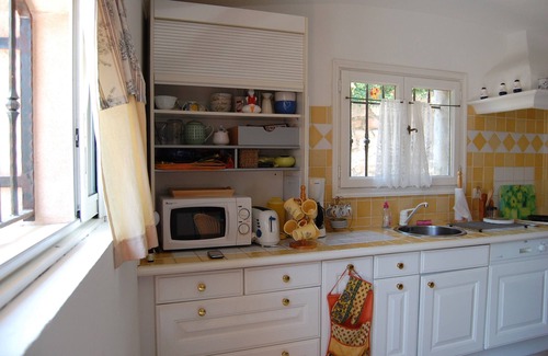 Auribeau-sur-Siagne Cabaña | Casa independiente para 4 personas en Auribeau / Siagne con terraza con barbacoa