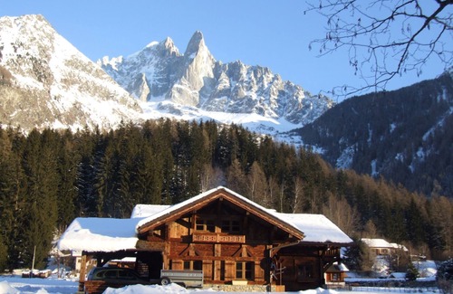 Les Praz-de-Chamonix Apartamento | Independent accommodation of 68m² in Chalet "les Bois de Chamonix".