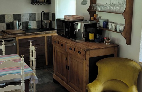 Mosset Casa | Independent gîte / 14th century forge. Nature, freshness, sun & natural bath.