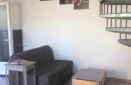 Martigues Casa | Independent house with 2 small terraces 15 minutes walk from the beach