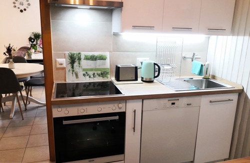 Senarclens Apartamento | Independent room, Jardin des Hérissons