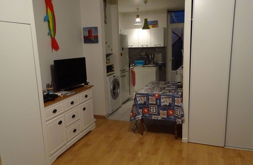 Penmarch Apartamento | Estudio de 31m2 (1 a 3 personas) con jardín cerrado y estacionamiento; 800m de la playa Ste