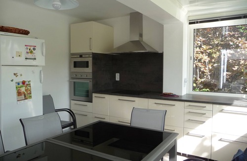Brignoles Casa | Villa independiente con jardín y zona de piscina cerca del centro