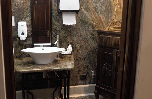 Antigua Guatemala Hotel | Indian Palace