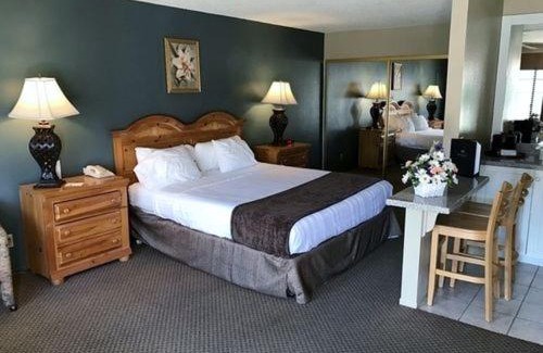 Indio Hotel | Indian Palms Country Club