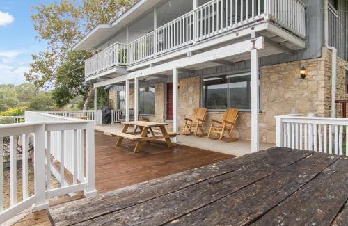 Bandera Casa | Indian Springs Lakehouse