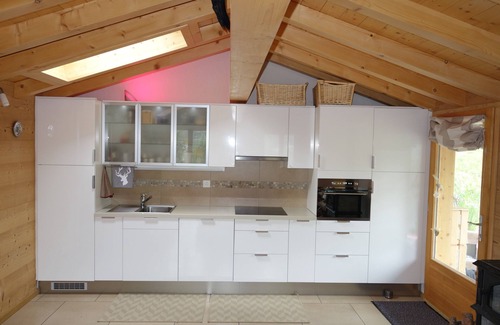 Lauenen Bei Gstaad Chalet De Esquí | Verano indio en Anniviers: Chalet Les Frasques, naturaleza, sauna, chalet 36m2