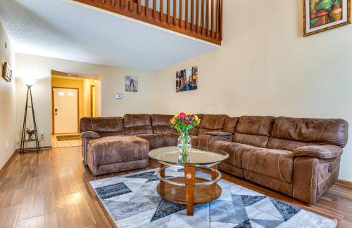 Wayne Casa | Indianapolis Vacation Rental about 7 Mi to Downtown!