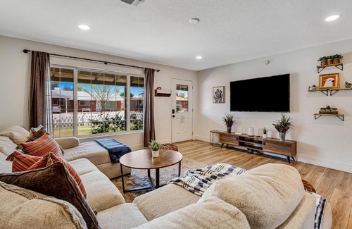 Scottsdale Estates Five Casa | Indianola Adventures